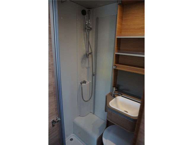 Weinsberg CaraCompact 600 MEG Edition Pepper + Enkele Bedden/ 2x Airco/ TV/ Navi/ Cruise/ Nieuwstaat/ Garantie! foto: 17