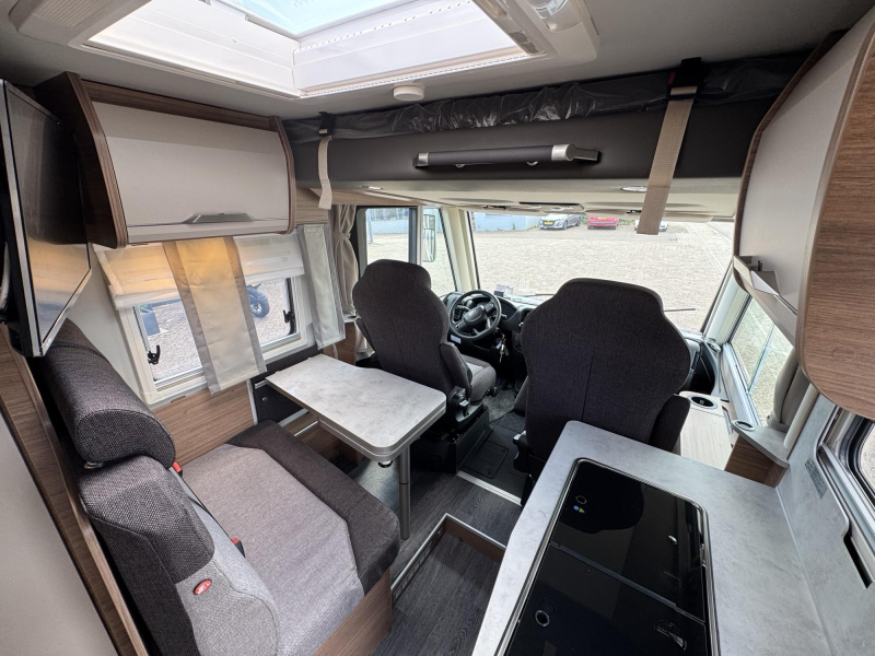 Knaus Van I 550 MF 4 personas autom SmartTV aire foto: 4