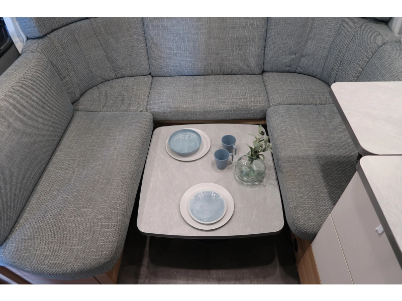 Dethleffs Camper 510 ER MET THULE CASSETTE LUIFEL  foto: 16