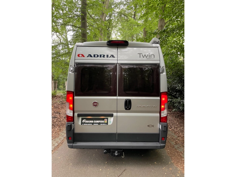 Adria Twin 600 SPT Bed Airco 49000 km 2016  foto: 5