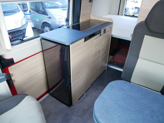 RoadCar (P&ouml;ssl Groep) R540, 5.40 metros Buscamper, Busbiker foto: 12
