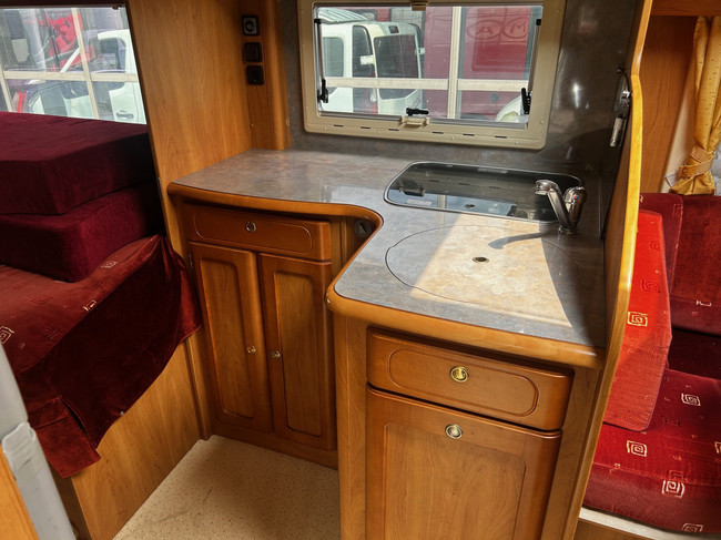 RAPIDO 786F 130PK Top indeling,Elekpakket,Airco,Navi,Achteruitrijcamera foto: 10