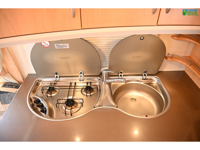 Hobby De Luxe 460UFe photo: 11