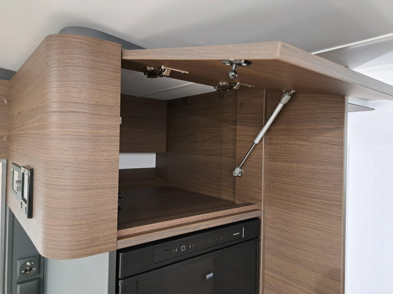 Adria Coral MB Supreme 670 DL  foto: 11