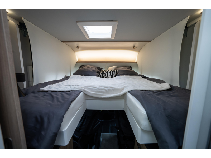 Frankia Platin Plus Final Edition Rond zit met lengtebed  foto: 14