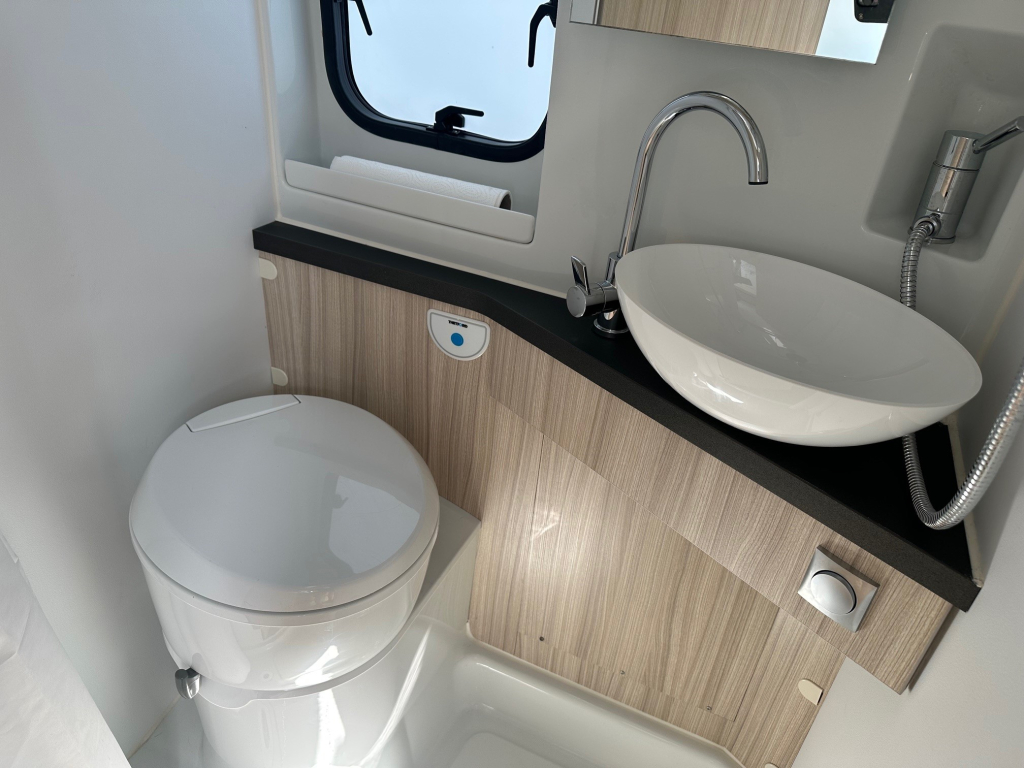 Adria Twin 640 SL Axess foto: 9
