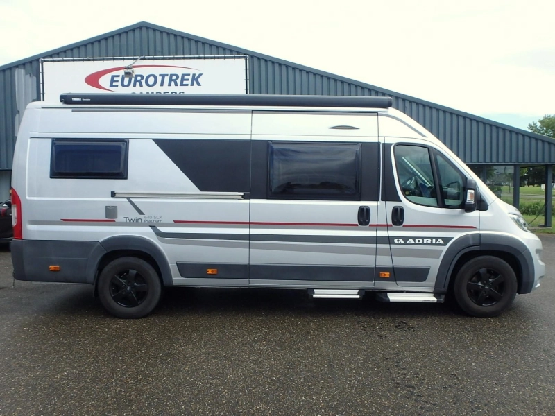 Adria Twin Platinum 640 SLX Foto: 1