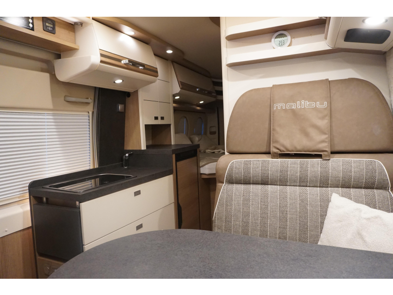 Malibu Van Charming 600 DB photo: 11