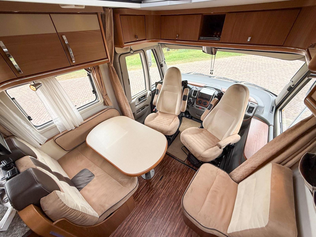 HYMER B 694 SL foto: 4