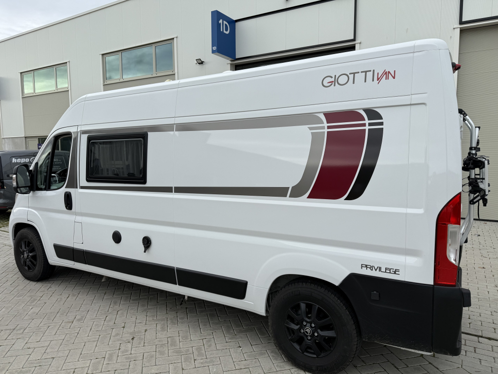 Rapido Giottivan Giotiivan 60T Foto: 4