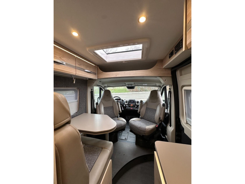 Dethleffs Globetrail 640 BTW voertuig  foto: 5