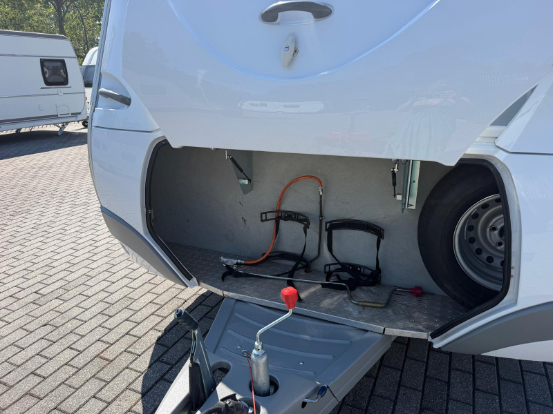 Dethleffs Beduin Emotion 485 DB con toldo e Isabella VT foto: 5