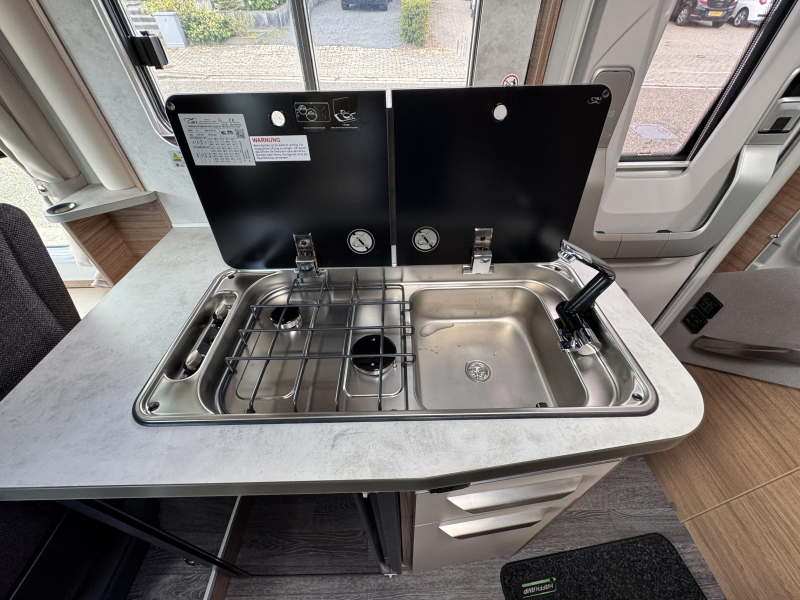 Knaus Van I 550 MF 4 personas autom SmartTV aire foto: 10