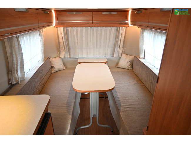 Eriba Touring Triton 420 foto: 8