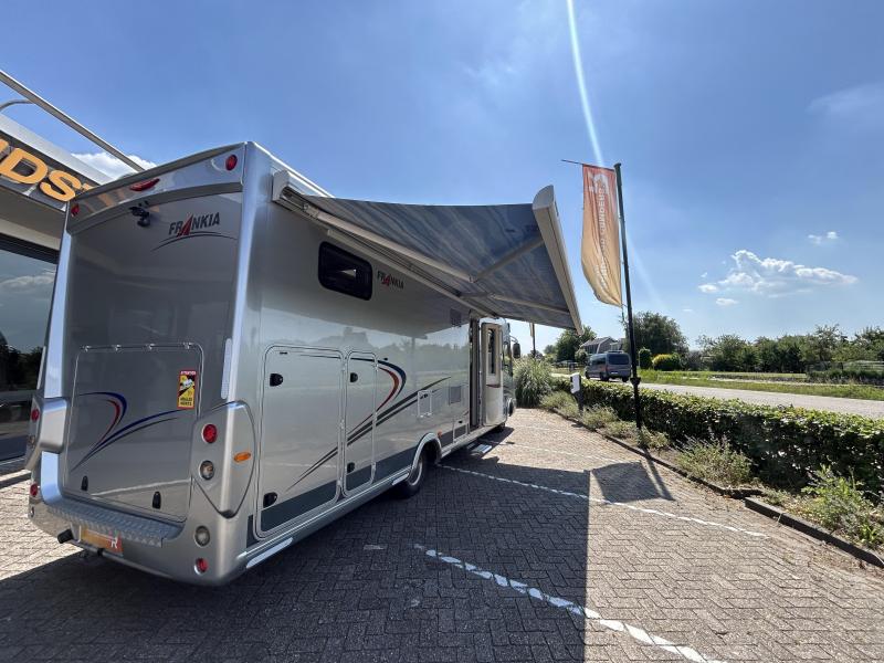 Frankia Luxury Class Full Option  foto: 21