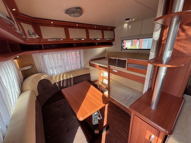 HOBBY PRESTIGE 650 KMFE foto: 4