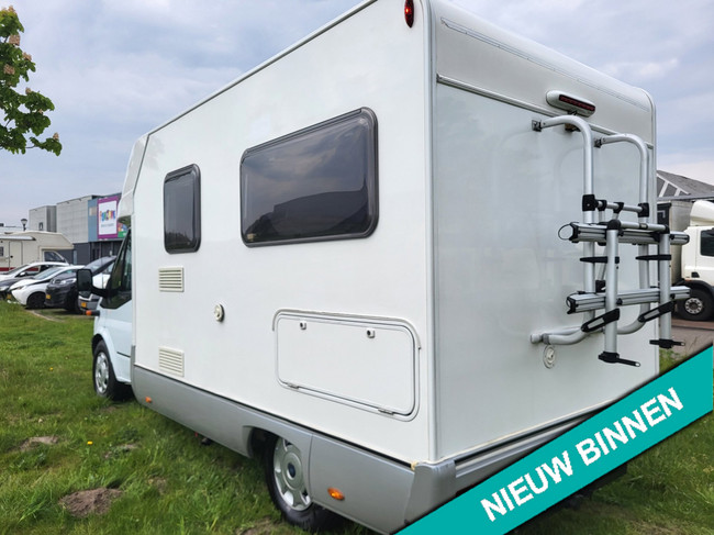 Ford Rimor 2 2tdi, tow bar solar panels photo: 3