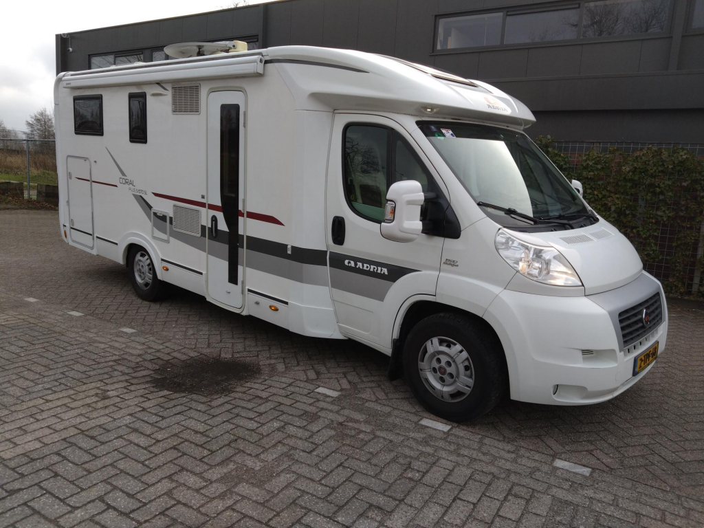 ADRIA CORAL S 670SL