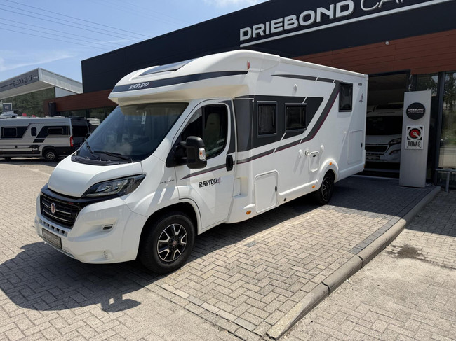 RAPIDO 686F Ultimate Line Automatik EP Level LPG Lithium Wechselrichter Foto: 4