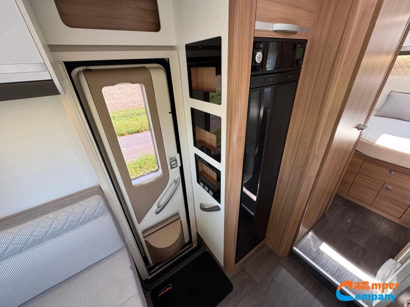 Adria Matrix 640 DC Queensbed / Face to face  foto: 14