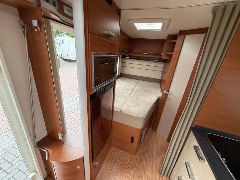 Knaus Sun Ti 650 Top-Indeling AC 80000 km foto: 13