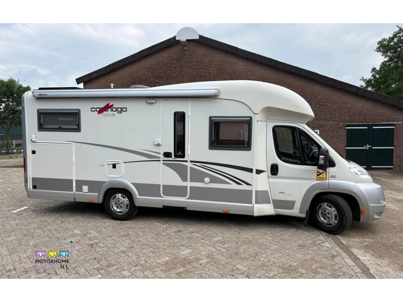 Carthago Chic C-Line T 4.8 PLUS single beds photo: 1