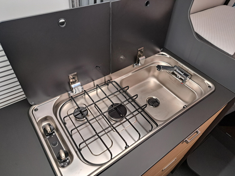 Adria Twin 600 SLB First Edition - Automaat  foto: 6