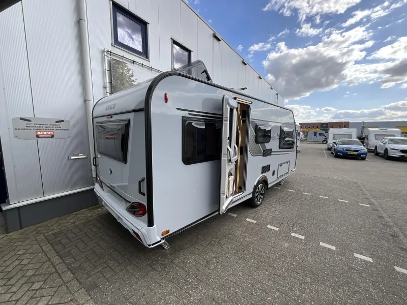 Knaus Sudwind Black Selection 500 EU ENKELE BEDDEN-VLOERVERW  foto: 1