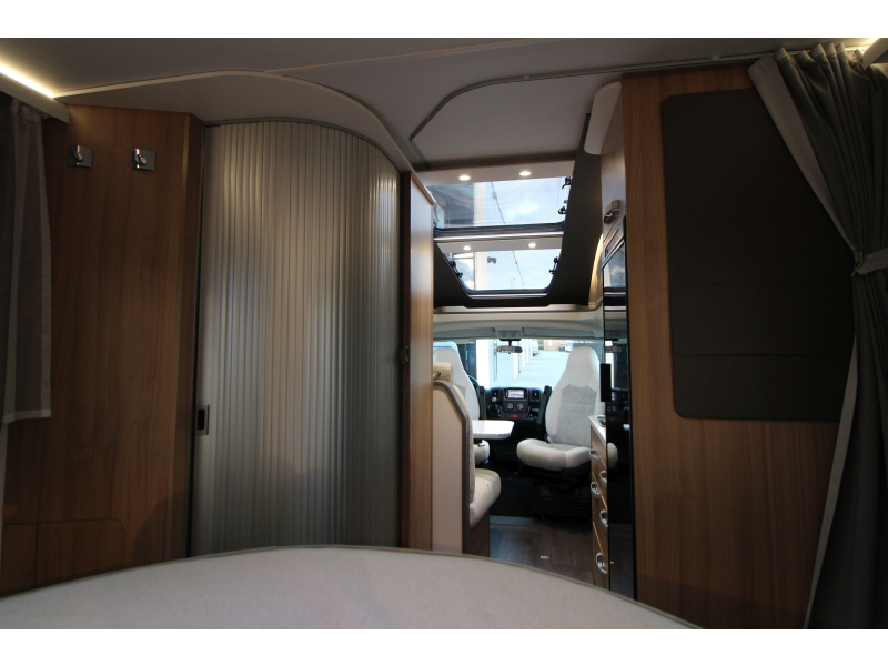 Adria Coral 600 SC Queensbed - Compact foto: 24