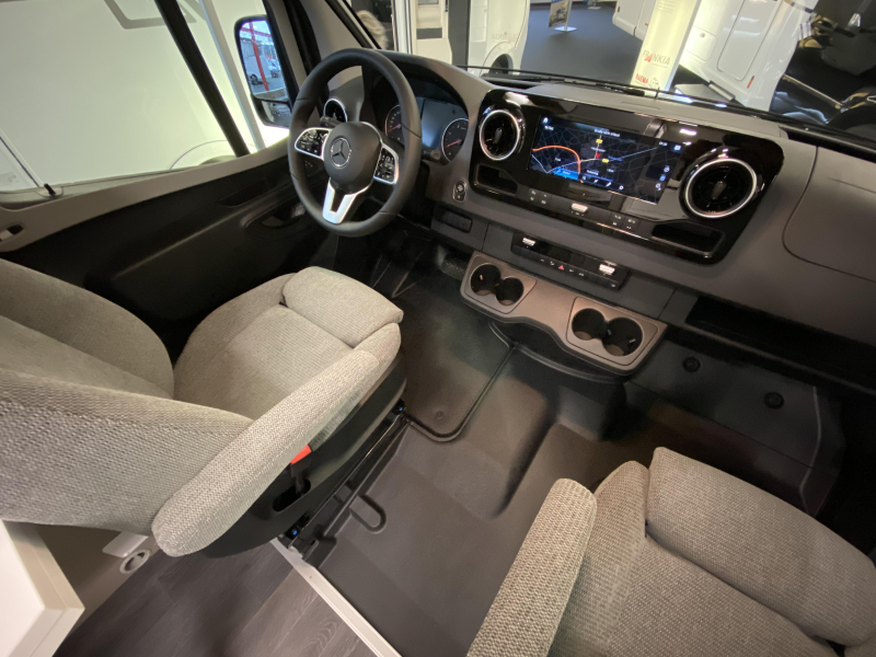 Frankia Yucon 6.0 GD 4x4 L&auml;ngsbetten Offroad Foto: 8