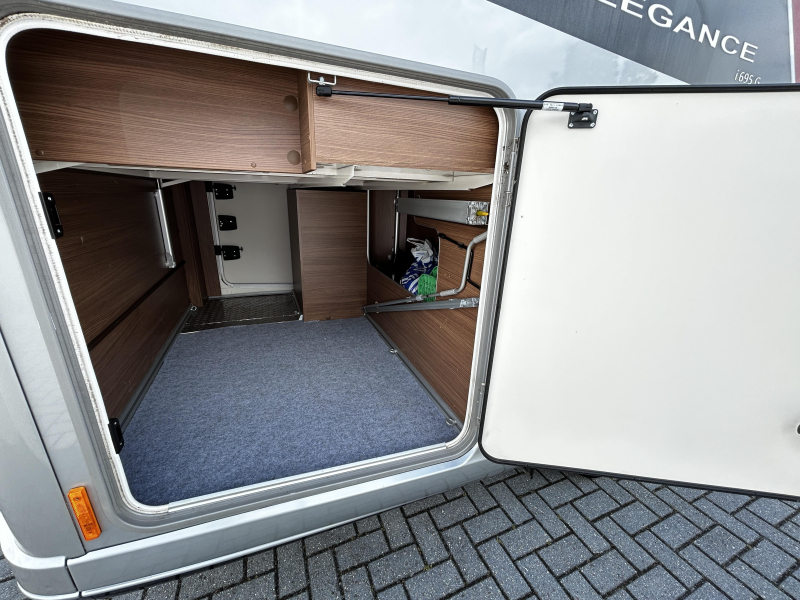 Bürstner Elegance 695 G Queensbed/Automaat/2016!  foto: 6