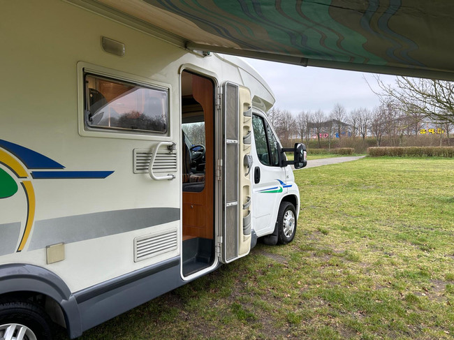 Chausson WELCOME 95 Fiat Ducato 2.3 130 CV Autocaravana semi-integral! foto: 12