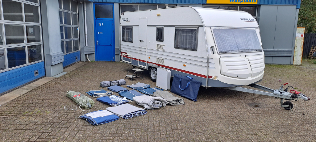 HOME-CAR 496H Caravan, Met voortent en luifel! foto: 22