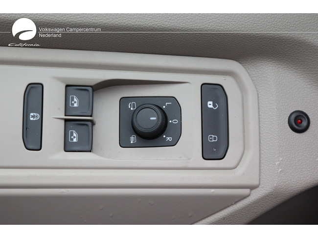 Volkswagen California Beach Tour 1.5 eHybrid 180 kW / 245 PK DSG 4Motion foto: 22