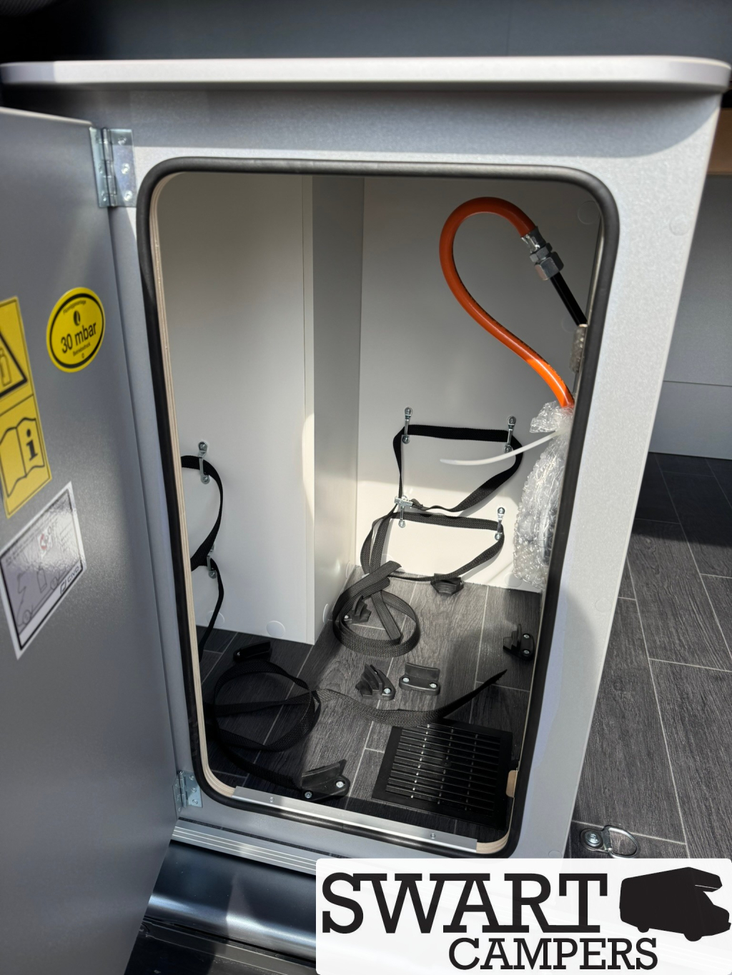 Weinsberg CaraBus Grey 600 ME Edition [Fire], Automaat Maxi Lengtebedden foto: 19