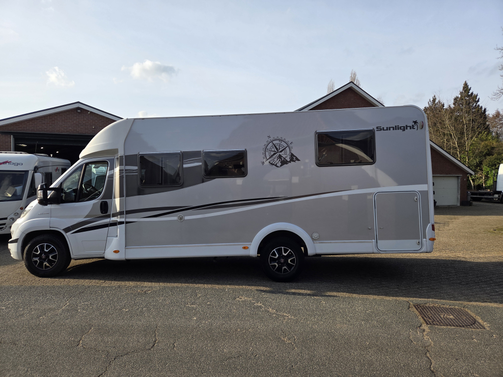 Sunlight T69i 2018 Fiat 150 PS Queensbett Foto: 4