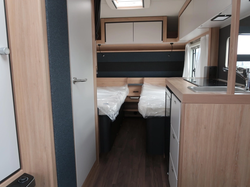 Knaus Sport 500 EU !! BED VAN 210CM LANG !!!  foto: 4