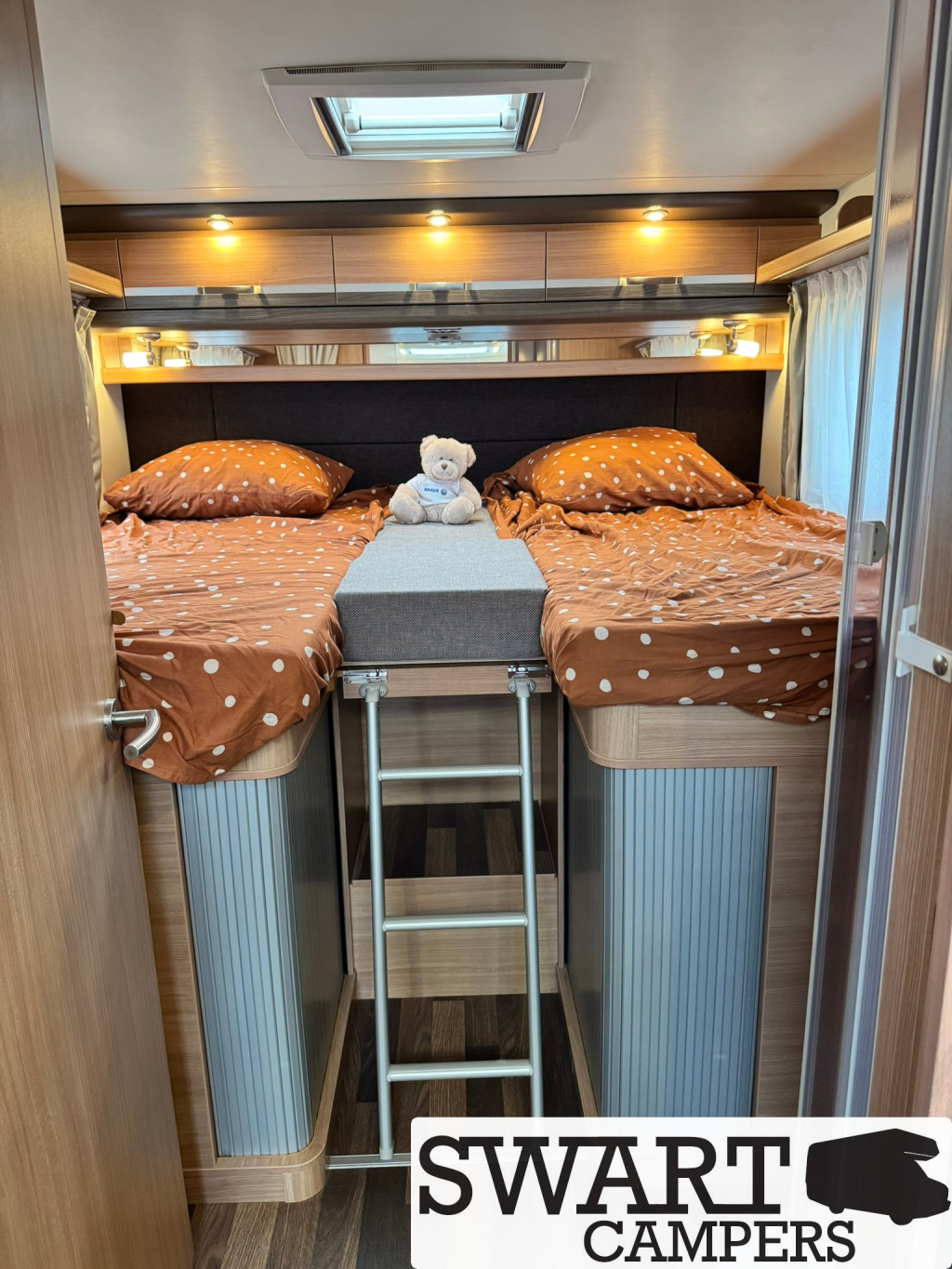 Knaus Sky TI 700 MEG Silver Selection, Enkele bedden 150 pk foto: 18