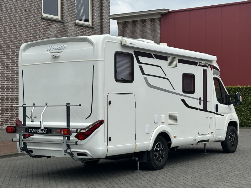 Hymer Exsis 580 PURE E&P sistema de nivelaci&oacute;n foto: 2