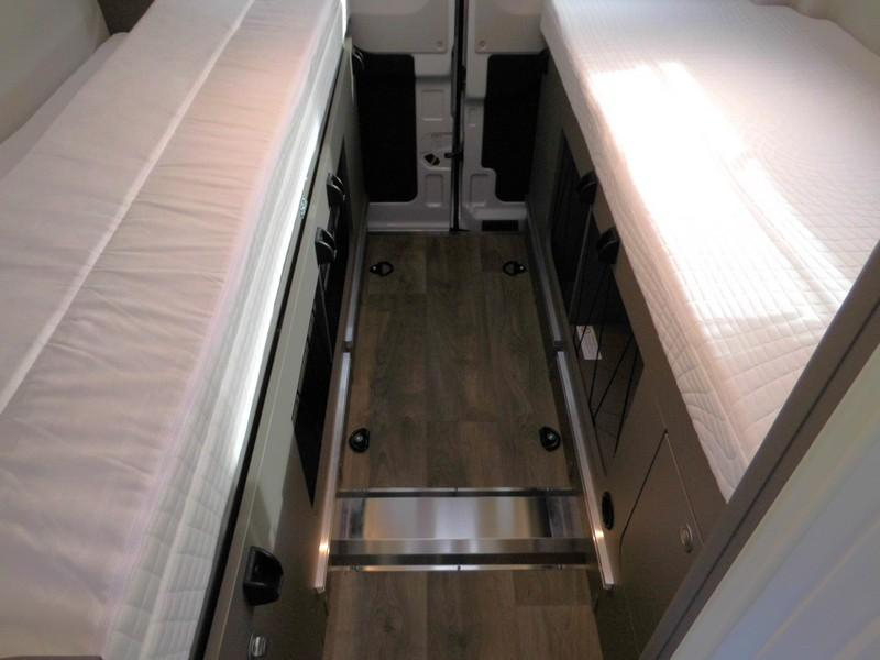 LMC Innovan 592 + GRATIS LEVELSYSTEEM !  foto: 15