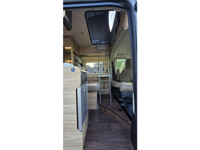 Hymer Yosemite 600 * AUTOMATIK * Längsbetten * Hubdach Foto: 13