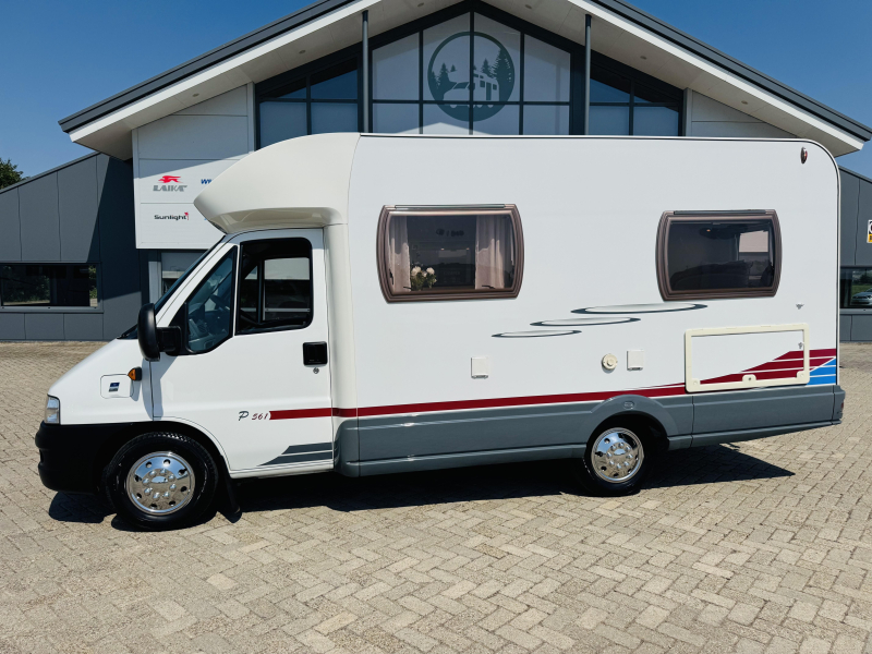 Homecar P 561 Aire acondicionado de motor Cama francesa foto: 8