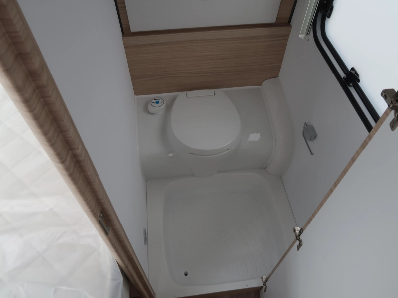 Fendt Bianco Activ 495 SFE MET DWARS KEUKEN !  foto: 8