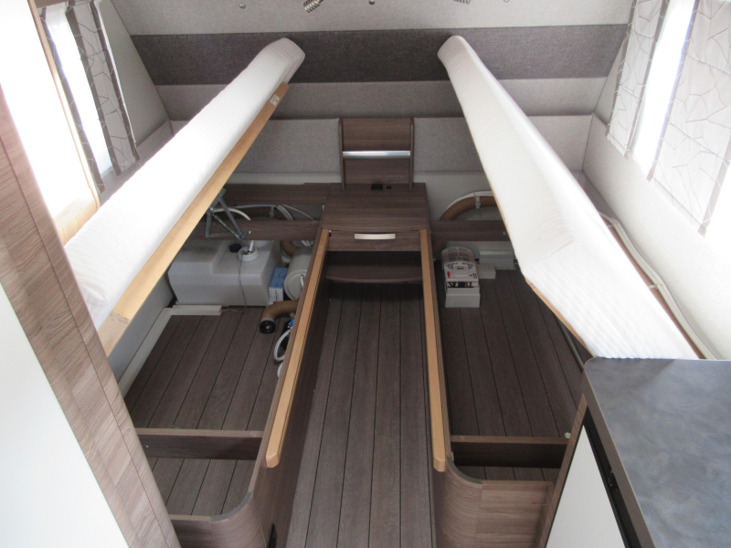 Knaus Sport Silver Selection 460 EU MET MOVER EN VASTE LUIFEL  foto: 5