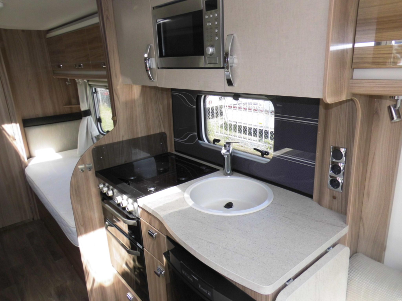 Sprite Cruzer 492 SR Mover, cassetteluifel ATC  foto: 3