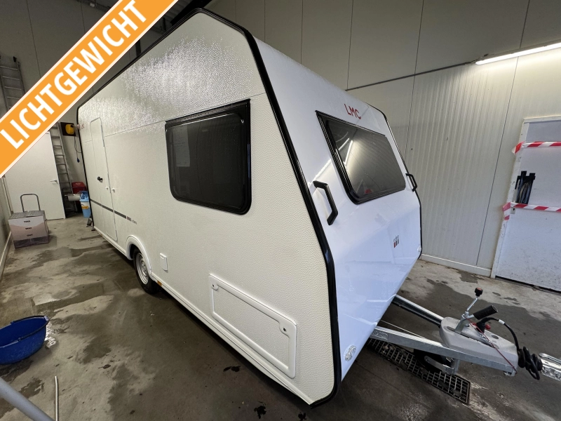LMC E:dero 470K Ventana delantera abatible foto: 0