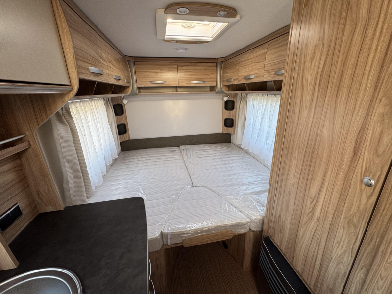 Eriba Nova Light 442  foto: 10