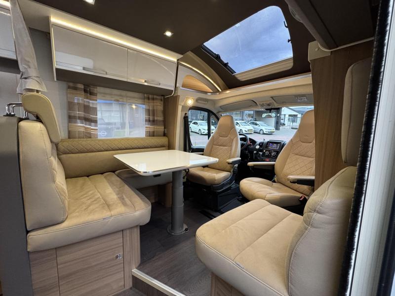 Adria Matrix Plus 670 SL Lengte bedden- Automaat  foto: 6