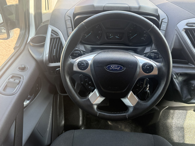 Ford Transit camper van professionally converted pop-top air conditioning cruise control 2 berths awning Thule tow bar MOT until 30-09-2027 photo: 11