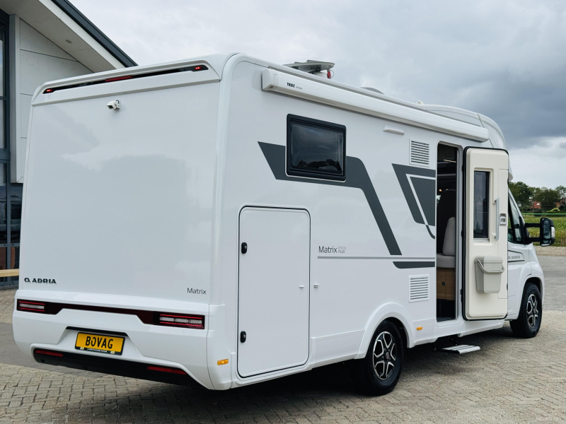 Adria Matrix Plus 670 DL Automaat Omvormer Airco  foto: 5